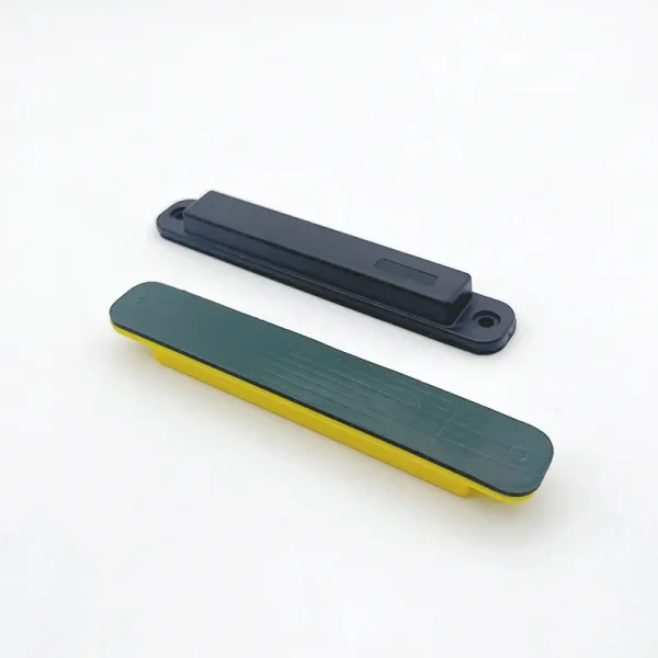 135 ABS抗金属标签 R6A 12