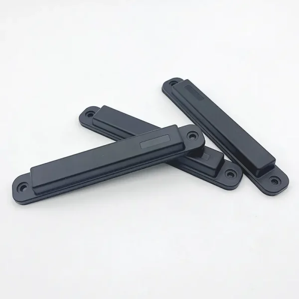 135 ABS抗金属标签 R6A 01